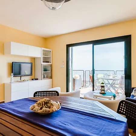 Apartament Rhodes Mar Llanca